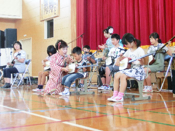 スクールコンサート in 対馬市立金田小学校