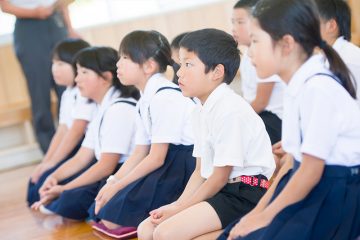 スクールコンサート in 対馬市立豆酘（つつ）小学校