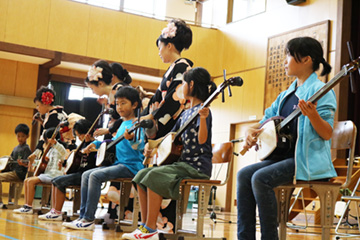 スクールコンサート in 対馬市立大調（おおつき）小学校