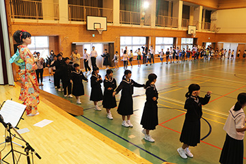 スクールコンサート in 紙屋（かみや）小学校・中学校
