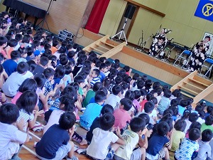 スクールコンサート　in　宮崎市立大塚小学校