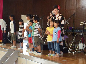 スクールコンサート　in　新上五島町立有川小学校
