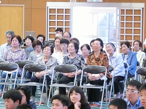 スクールコンサート　in　新上五島町立上郷小学校