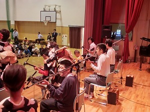 スクールコンサート　in　長崎県立虹の原特別支援学校