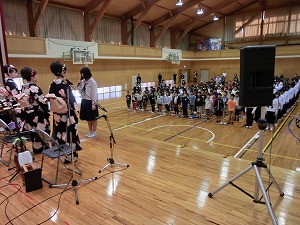 スクールコンサート　in　日向市立東郷学園