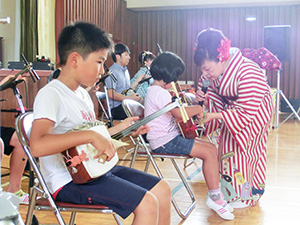 スクールコンサート　in　五島市立本山小学校
