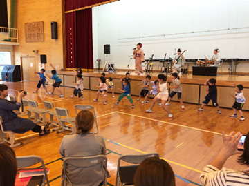 スクールコンサート in 対馬市立南小学校