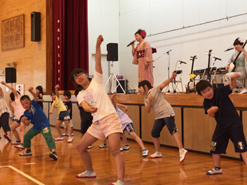 スクールコンサート in 対馬市立南小学校