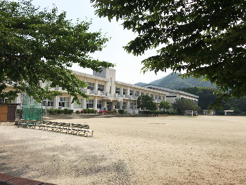 スクールコンサート in 対馬市立西小学校