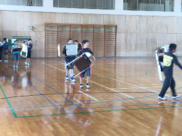 スクールコンサート in 対馬市立西小学校