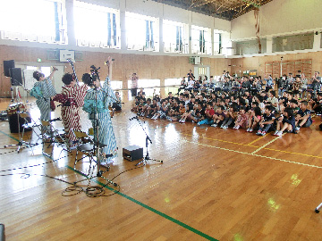 スクールコンサート in 対馬市立西小学校