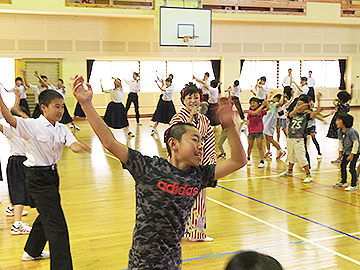 スクールコンサート in 対馬市立佐須奈小中学校