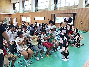 学校と地域を結ぶコンサート in 都城市立笛水小中学校