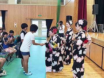 学校と地域を結ぶコンサート in 都城市立笛水小中学校