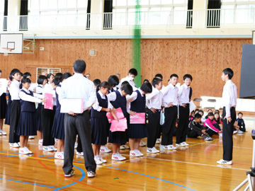 スクールコンサート in 対馬市立大船越小学校・中学校