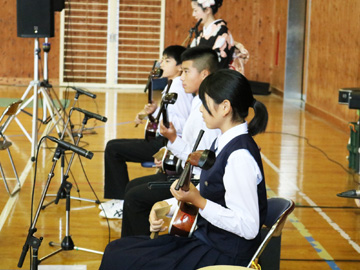 スクールコンサート in 対馬市立大船越小学校・中学校