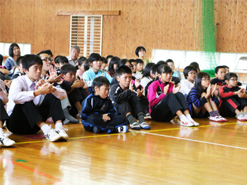 スクールコンサート in 対馬市立大船越小学校・中学校