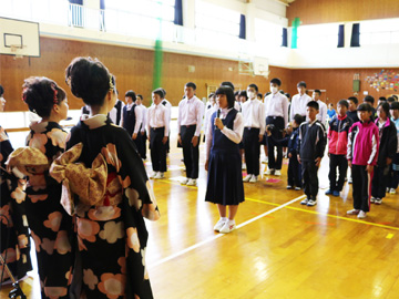 スクールコンサート in 対馬市立大船越小中学校