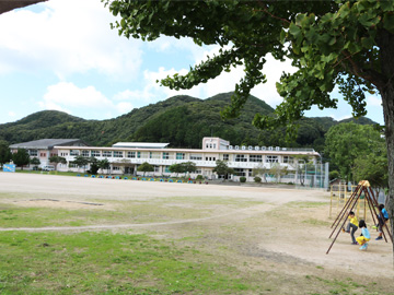 スクールコンサート in 対馬市立豊玉小学校