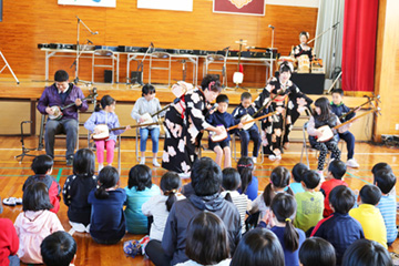 スクールコンサート in 小林市立栗須小学校