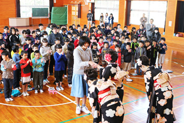 スクールコンサート in 小林市立栗須小学校