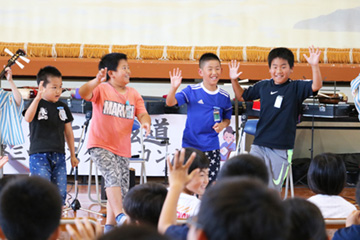 スクールコンサート in 壱岐市立渡良（わたら）小学校