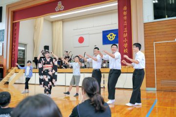 学校と地域を結ぶコンサート in 西都