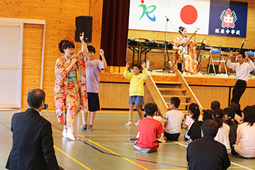 スクールコンサート in 紙屋（かみや）小学校・中学校