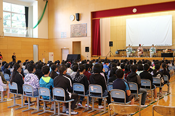 スクールコンサート in 佐世保市立木風（きかぜ）小学校