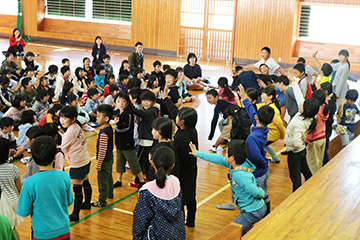 スクールコンサート in 都城市立安久小学校