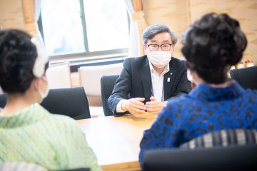 宮崎県知事・河野俊嗣様を表敬訪問いたしました。