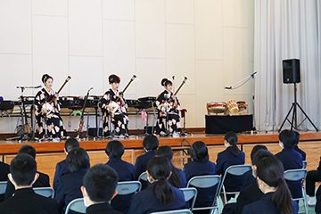 学校と地域を結ぶコンサート in 日向市