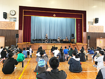 スクールコンサート in 佐世保市立相浦西小学校