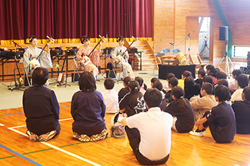 学校と地域を結ぶコンサート in 高千穂町立押方小学校