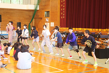学校と地域を結ぶコンサート in 高千穂町立押方小学校