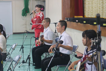 学校と地域を結ぶコンサート in 新富町立上新田学園