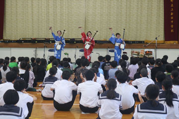 学校と地域を結ぶコンサート in 新富町立上新田学園