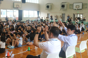 学校と地域を結ぶコンサート in 新富町立上新田学園