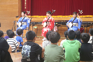 スクールコンサート in 日南市立潟上小学校