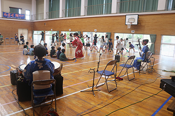 スクールコンサート in 日南市立潟上小学校