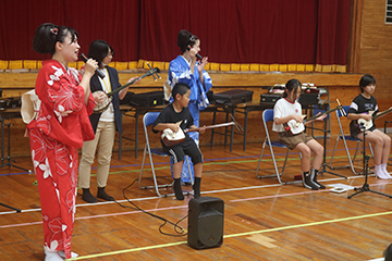 スクールコンサート in 日南市立潟上小学校