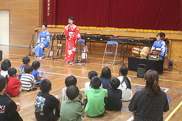スクールコンサート in 日南市立潟上小学校