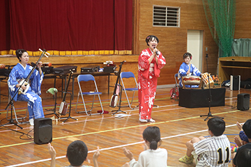 スクールコンサート in 日南市立潟上小学校